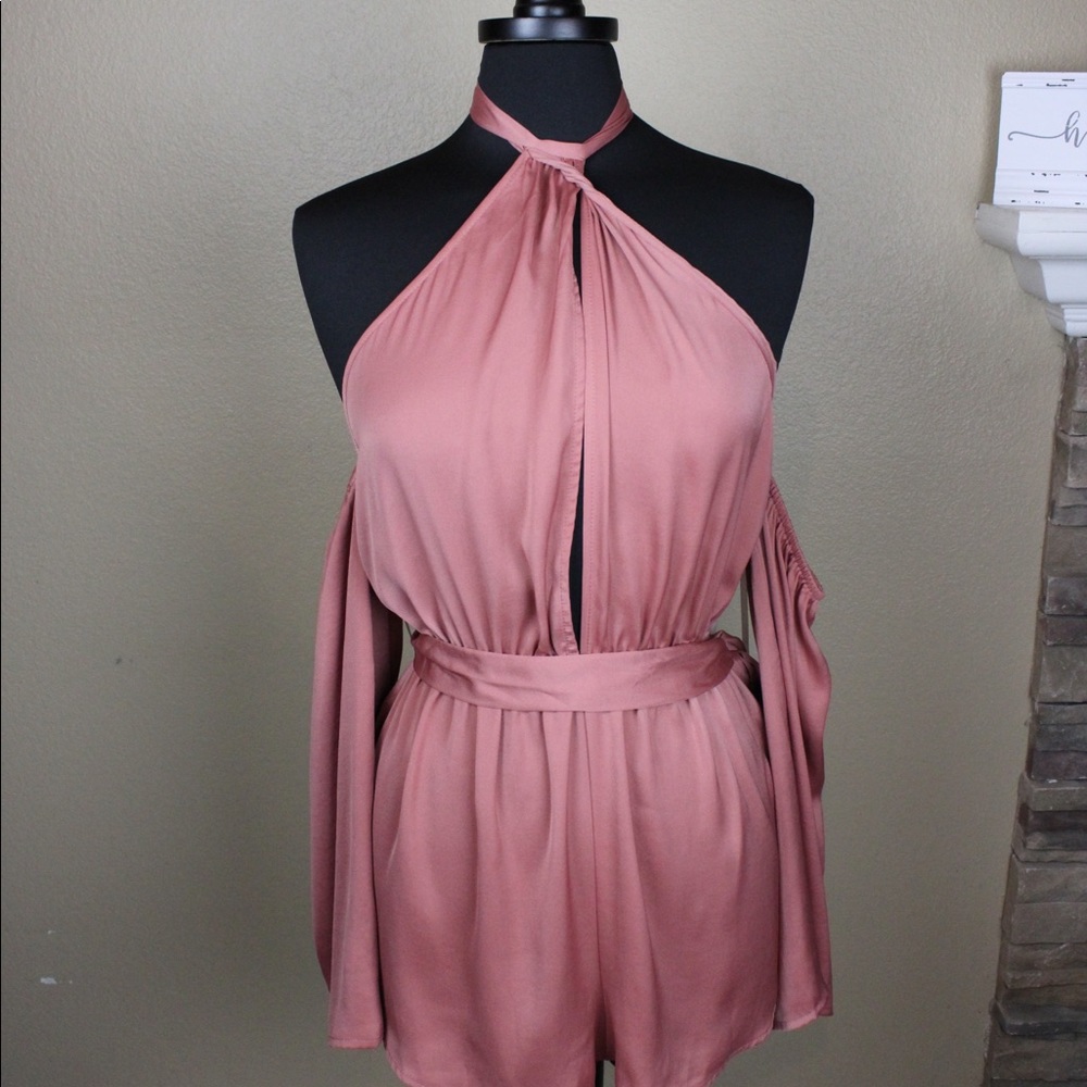 New shorts romper - Picture 1 of 3